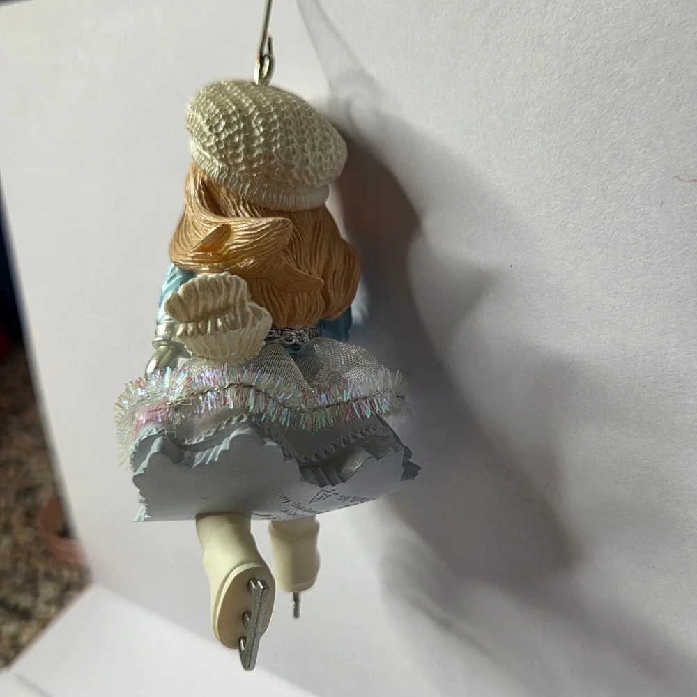 Hallmark Keepsake Madame Alexander Dazzling Winter Skater 2010 Ornament 15th